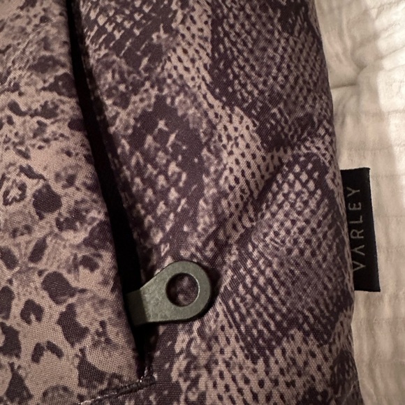 Varley Dorothy Ski Jacket - NWT - Size L Down Filled - Picture 8 of 15